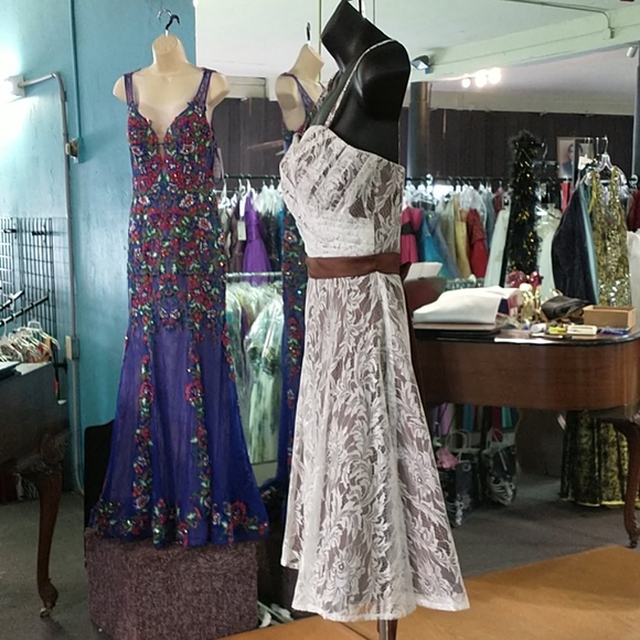 Adagio by Karishma short dress - Picture 4 of 7